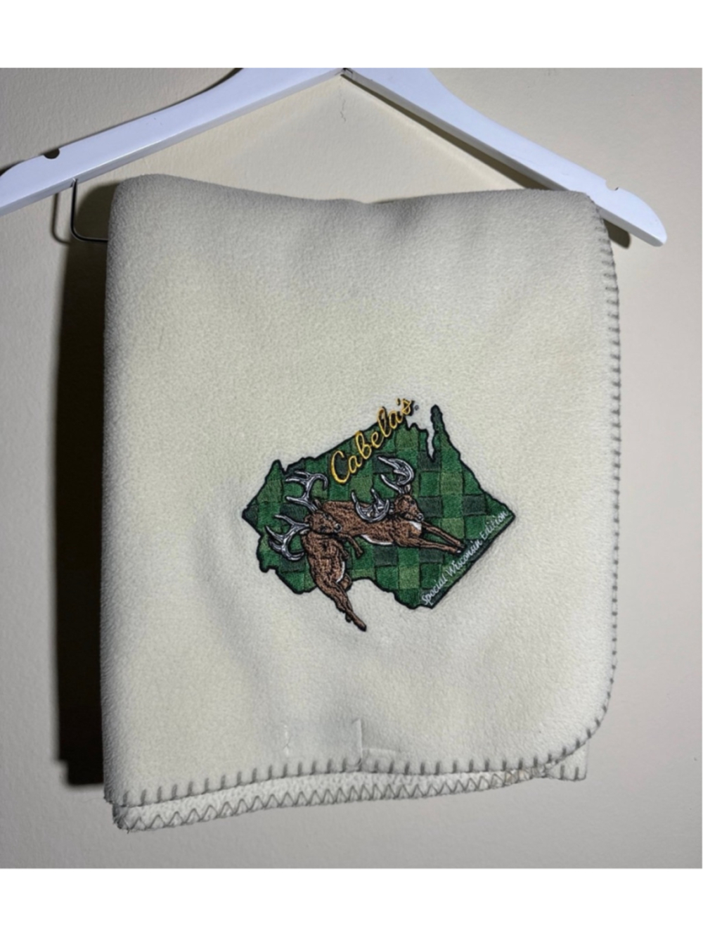 Cabela's Unisex Throw Blanket One Size Beige Green Wisconsin Edition